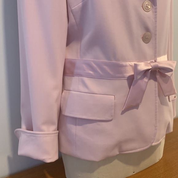 BIANCA NYGÅRD pink jacket, fully lined, satin ribbon waist, bow & French cuffs. - Picture 5 of 10